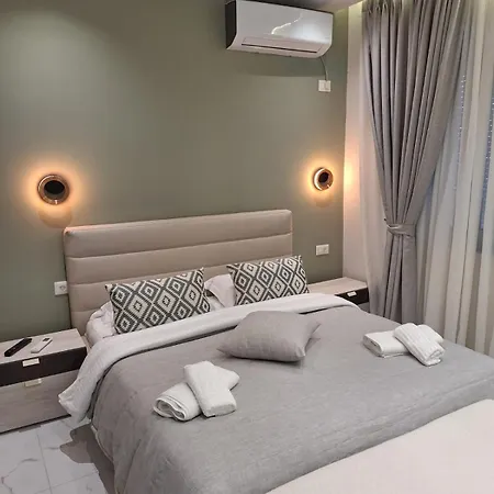 Celeste Apartment *